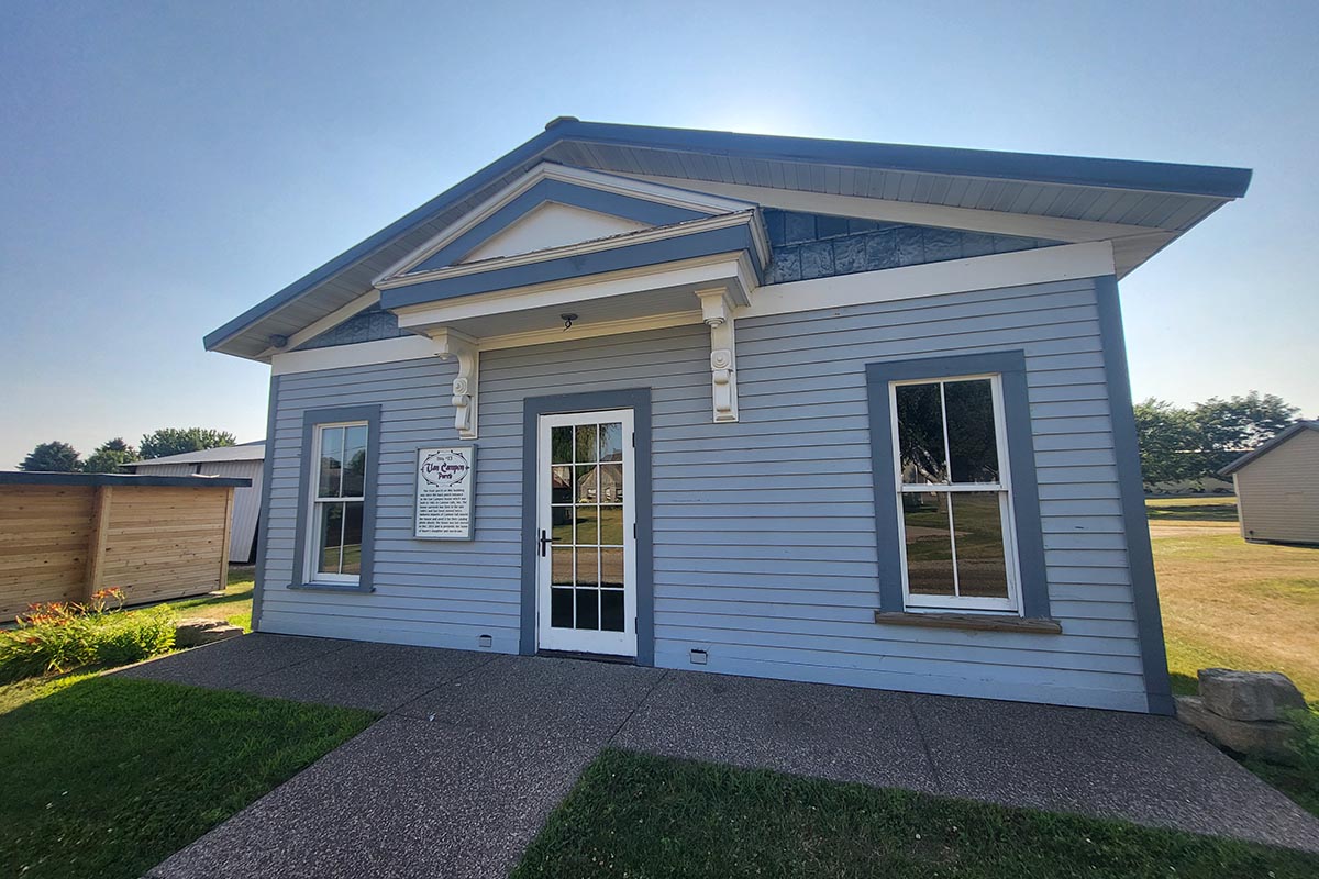 Van Campen Park building